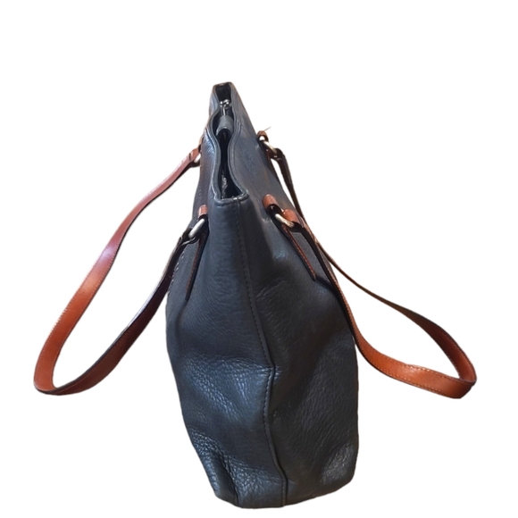 Fossil Leather Hand Bag with Stitch Detail - Picture 4 of 16